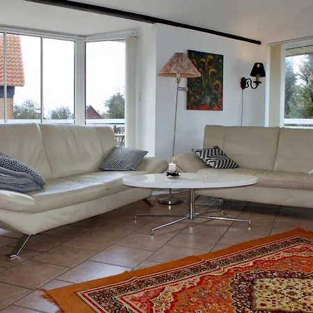 Familienfreundliches Mit Whirlpool, Sauna Und Ofen Ferienhaus *