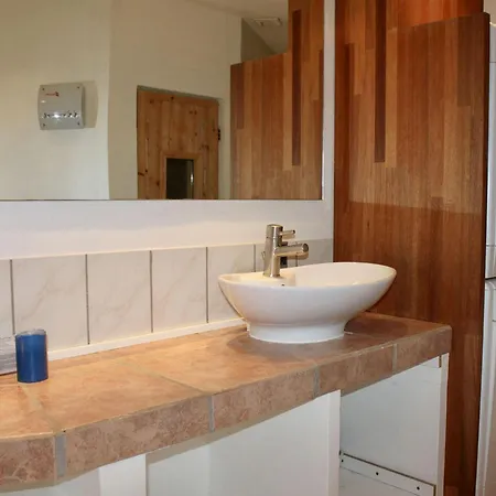 Ferienhaus Familienfreundliches Mit Whirlpool, Sauna Und Ofen *